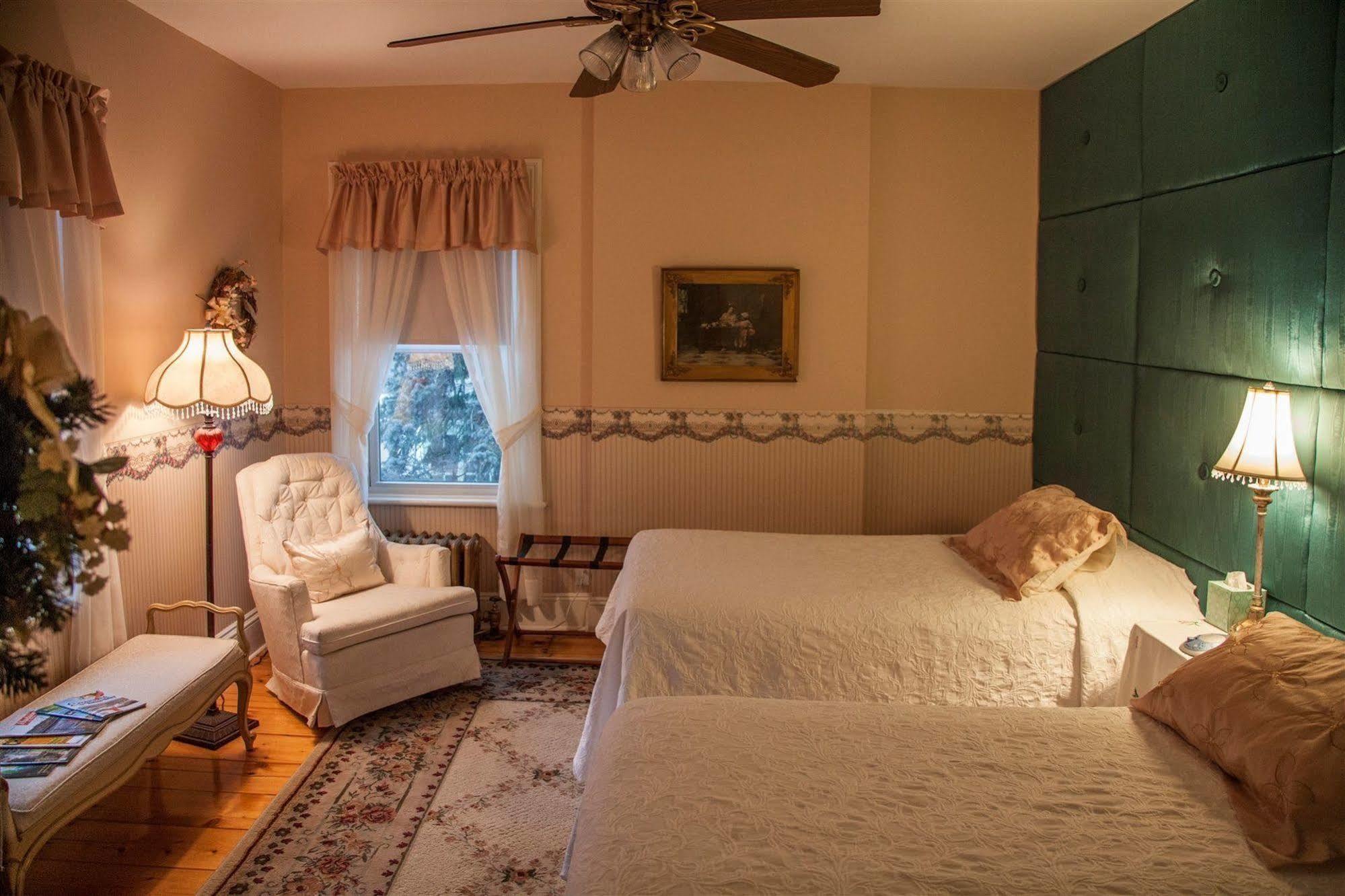 Bricktown Inn Haverstraw Bagian luar foto